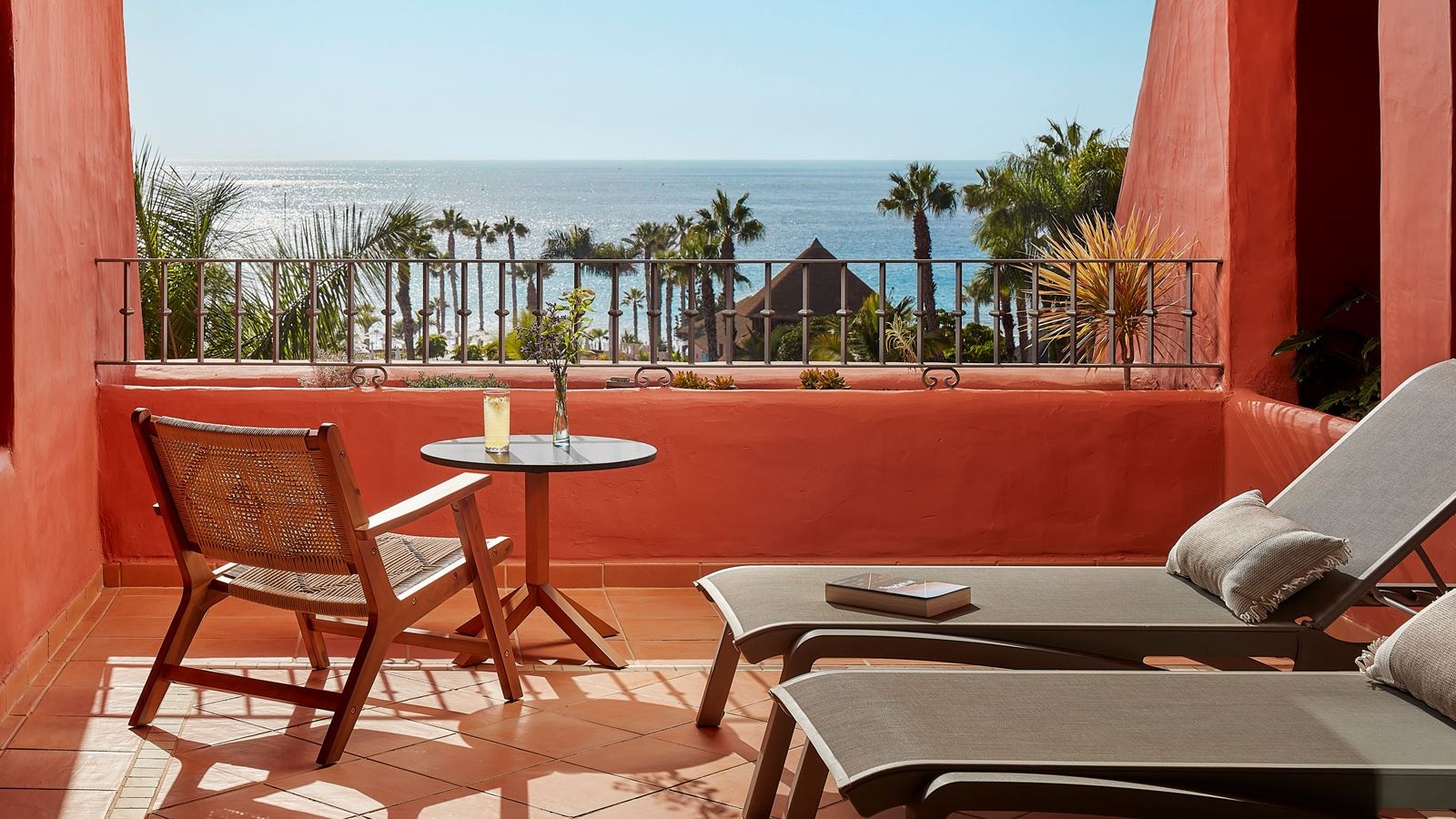 rooms-premium-sea-view-terrace