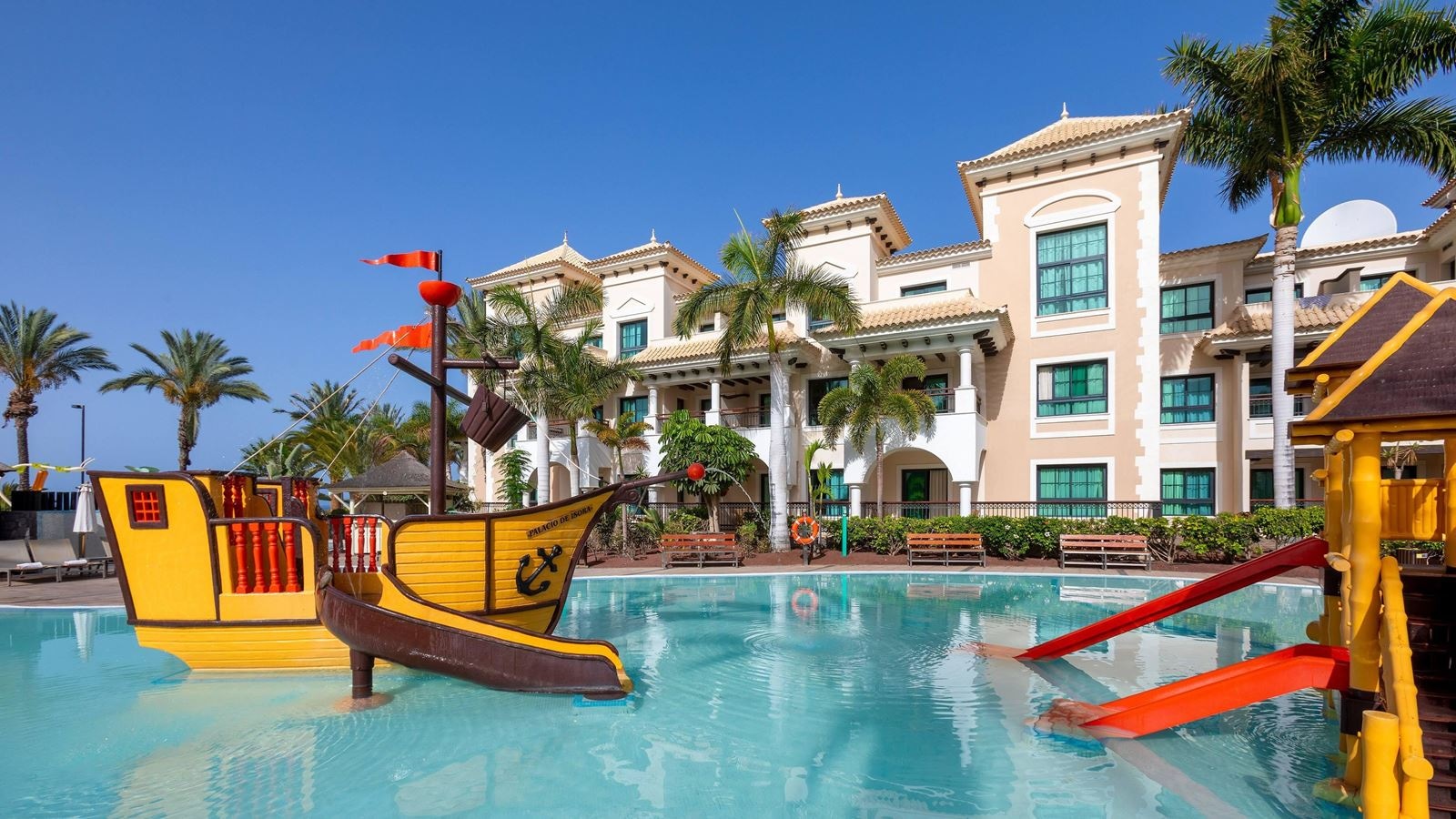 pools-outdoor-childrens-pool