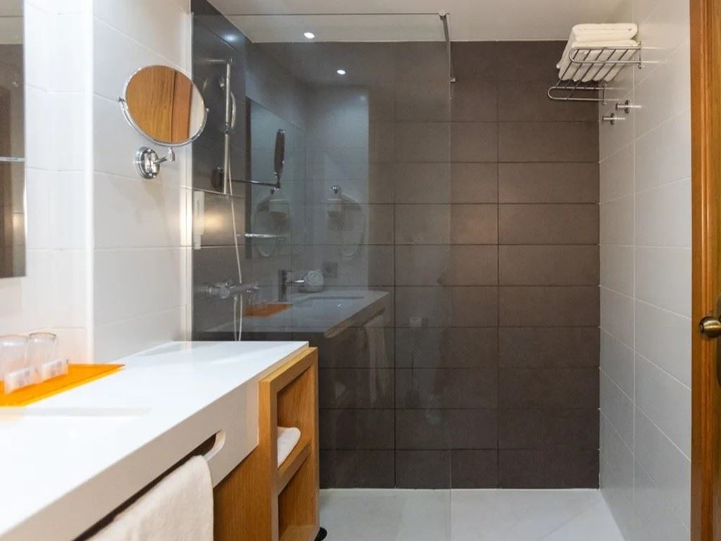 rooms-double-room-balcony-or-terrace