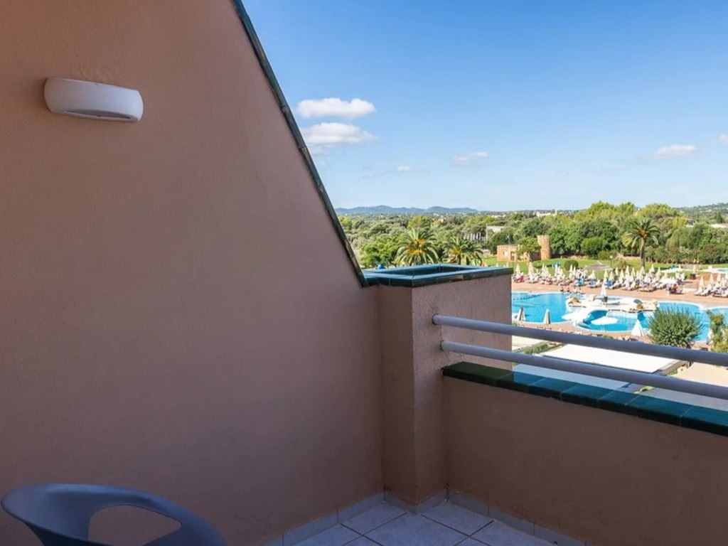 rooms-double-room-balcony-or-terrace