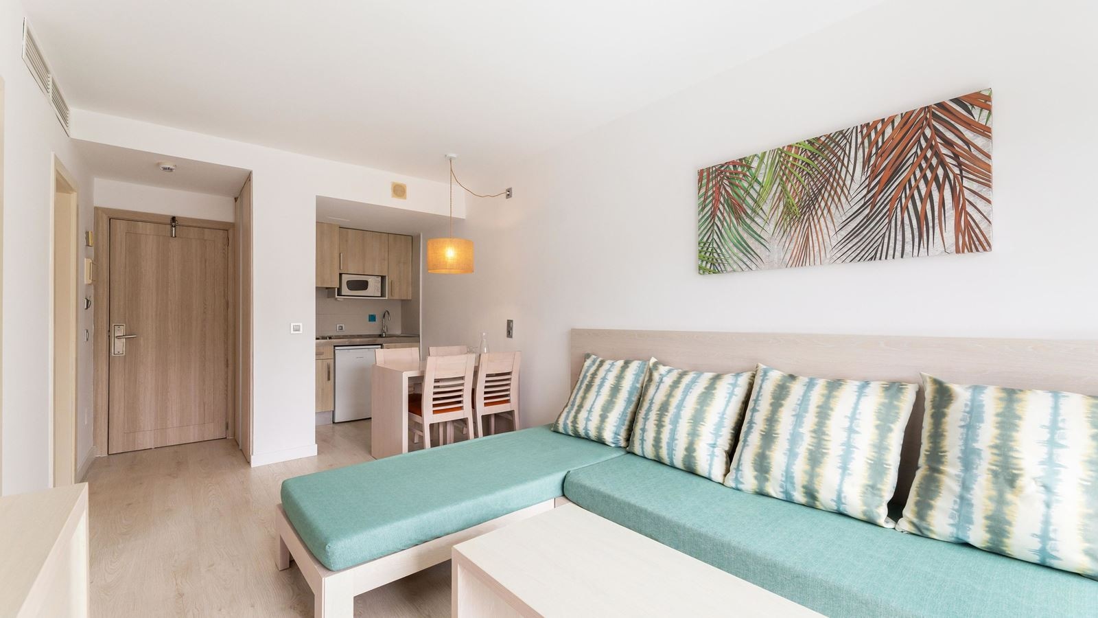 rooms-promo-one-bedroom-apartment-palm-garden--annex-building--balcony-or-terrace