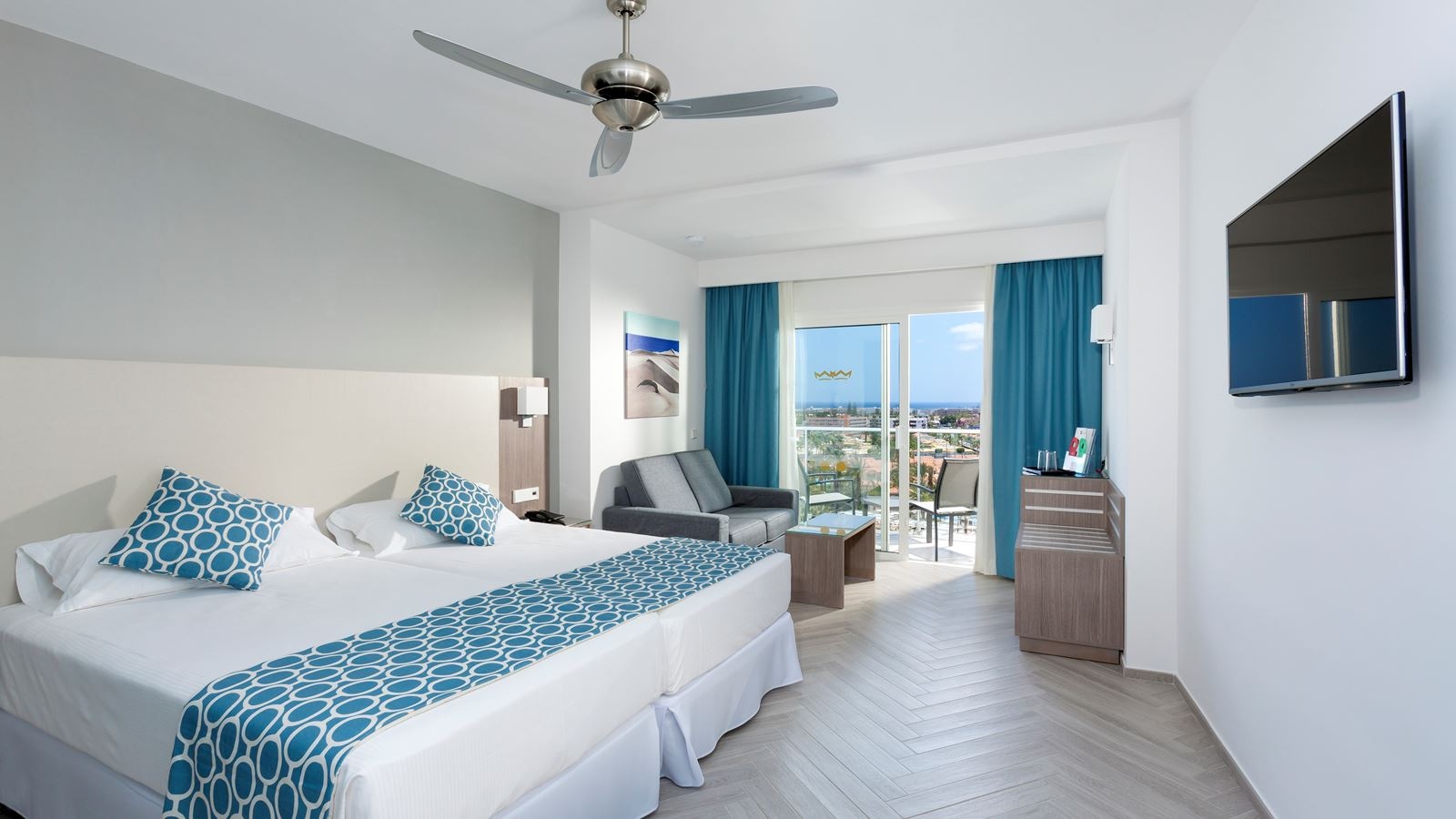 rooms-double-room-garden-view-balcony-or-terrace