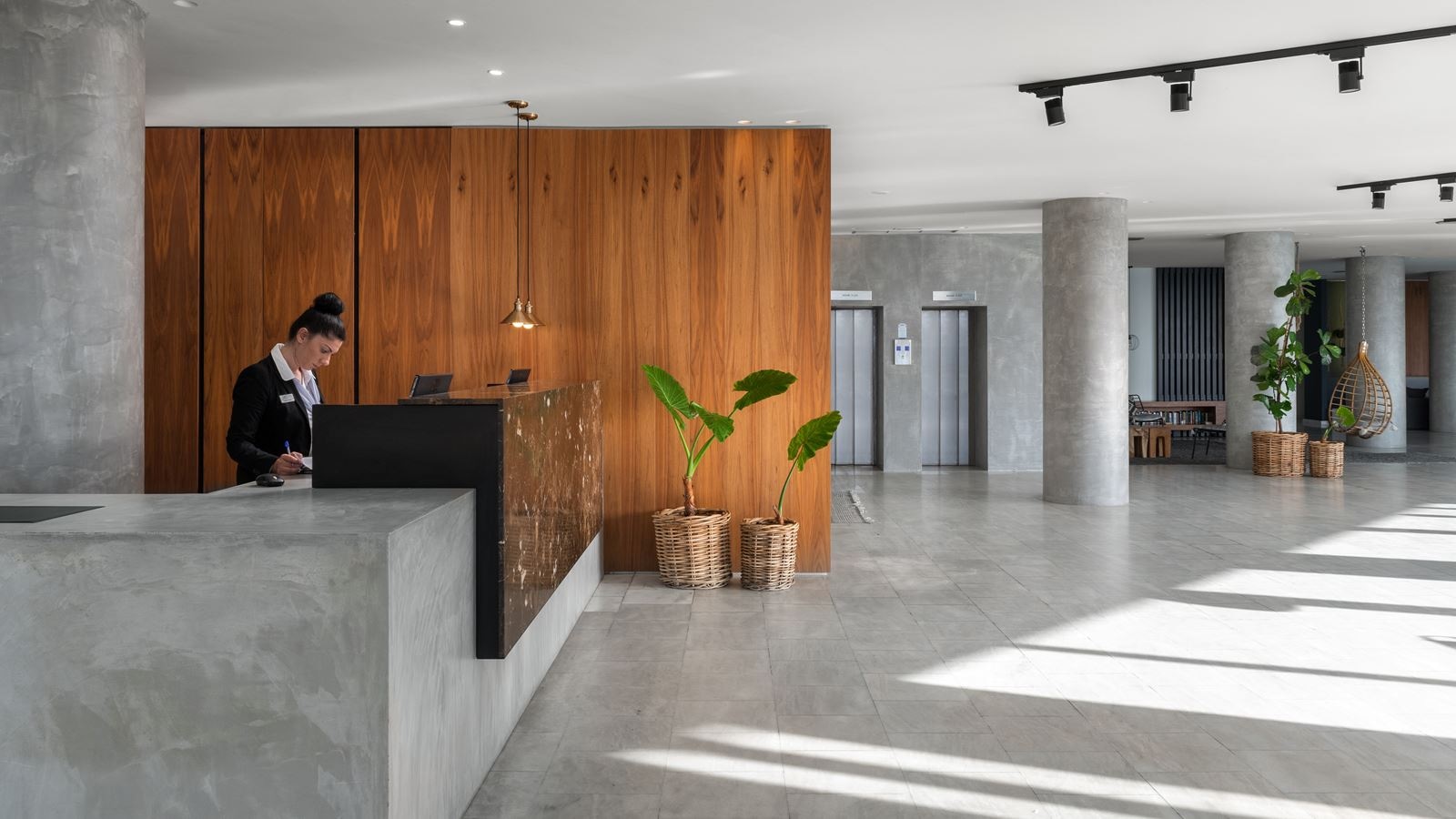 general-main-building