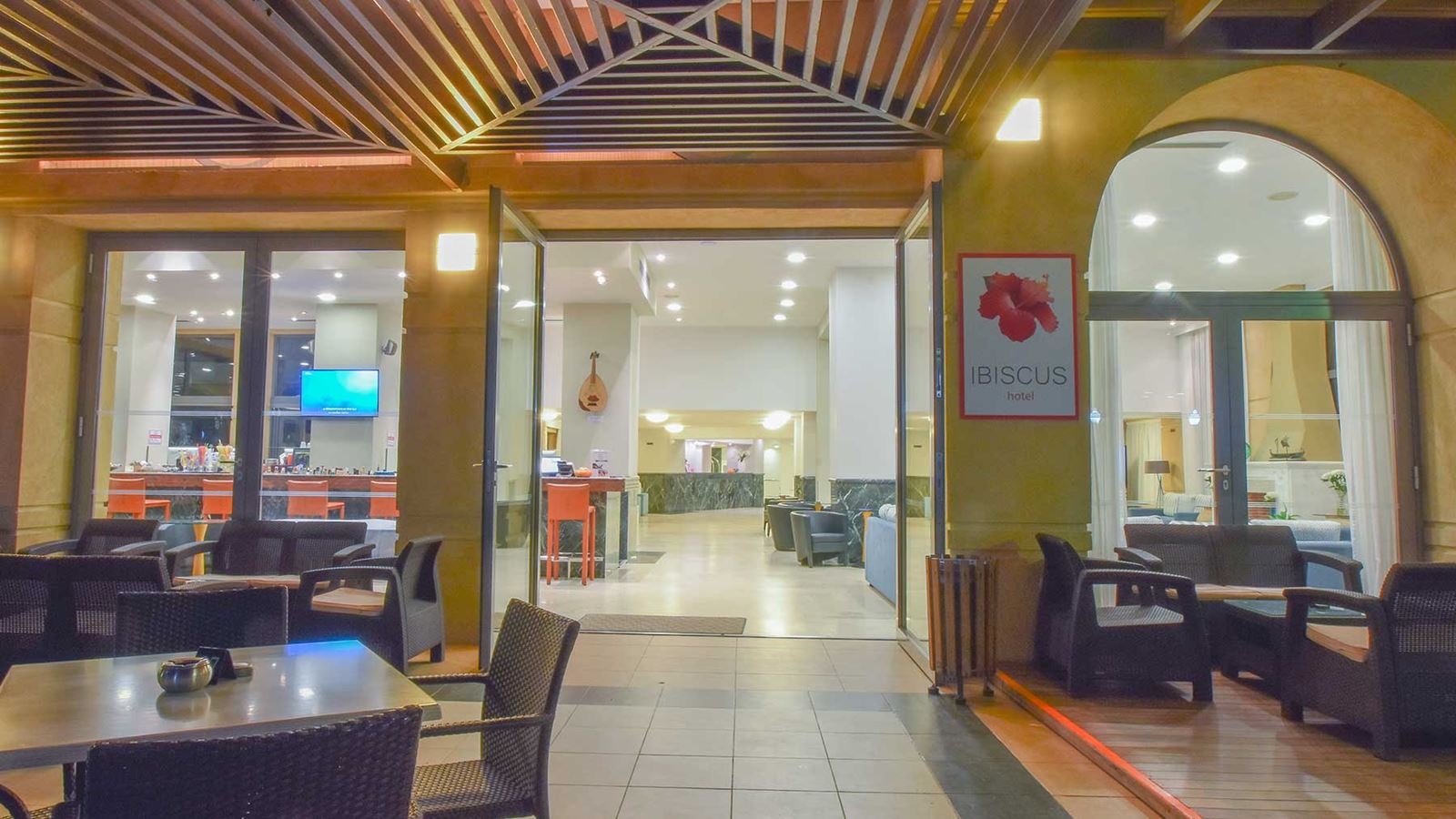 restaurants-a-la-carte-snack-bar--restaurant