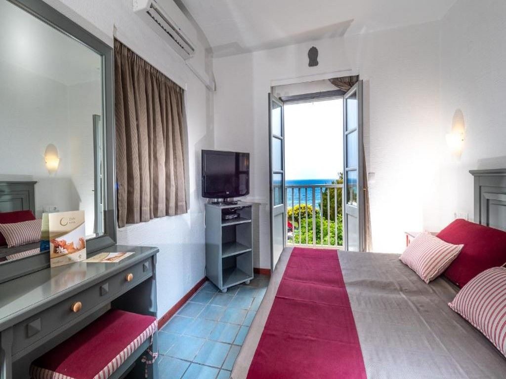 rooms-room-annexbuilding-economy