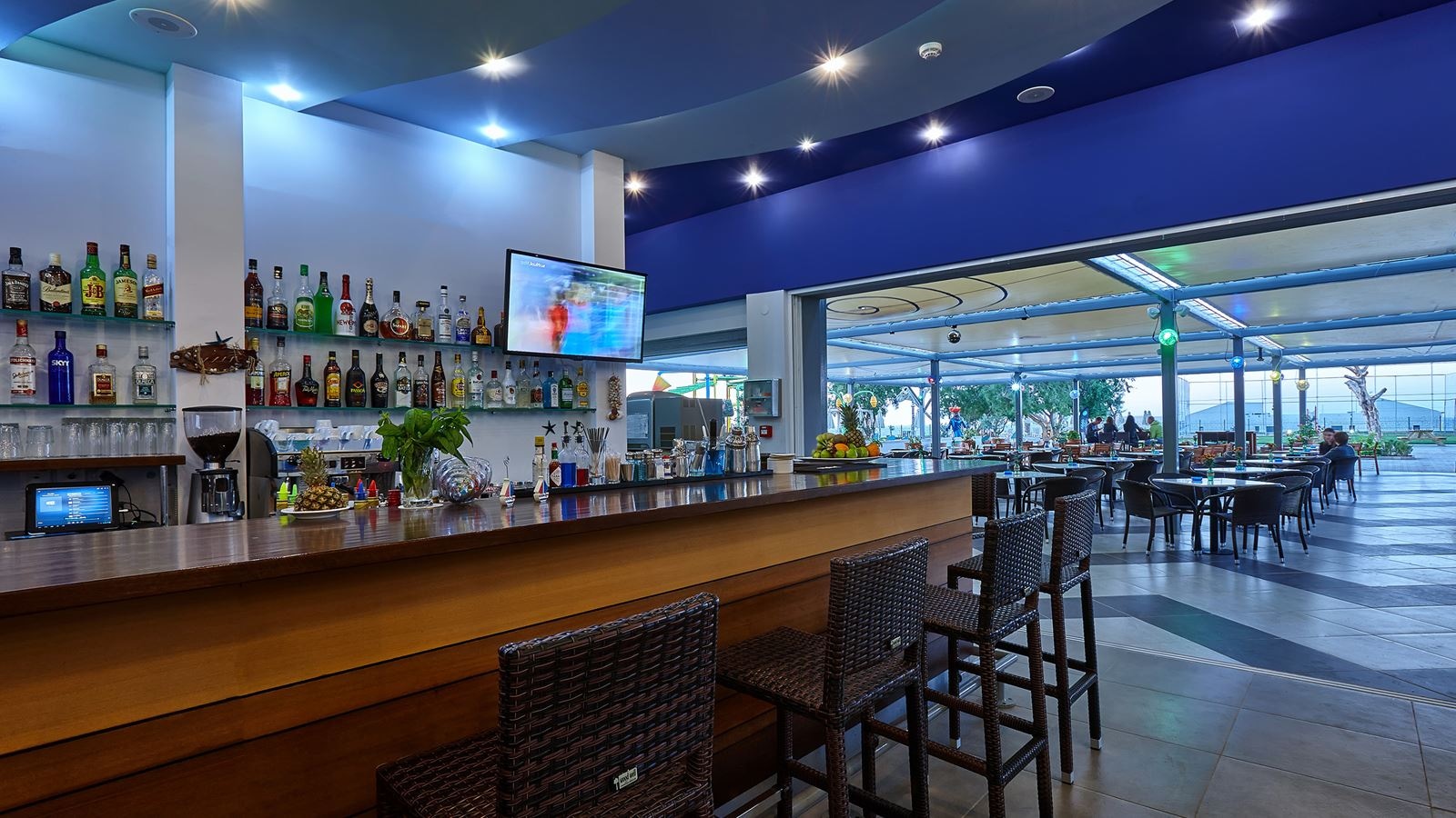 restaurants-votsalo-bar