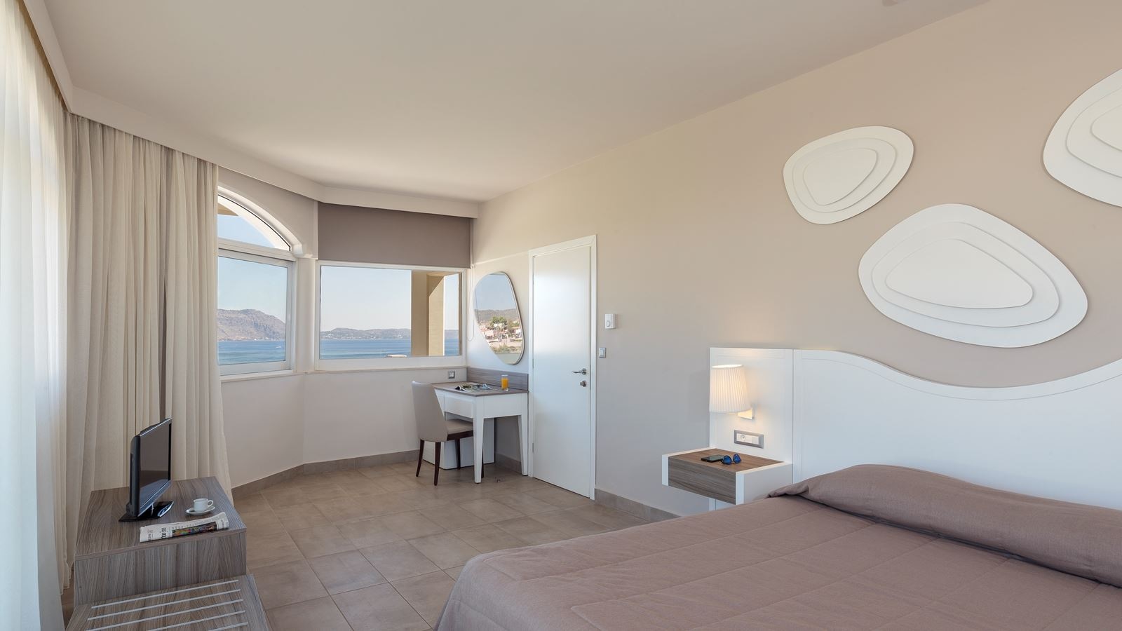 rooms-family-suite-2-bedrooms