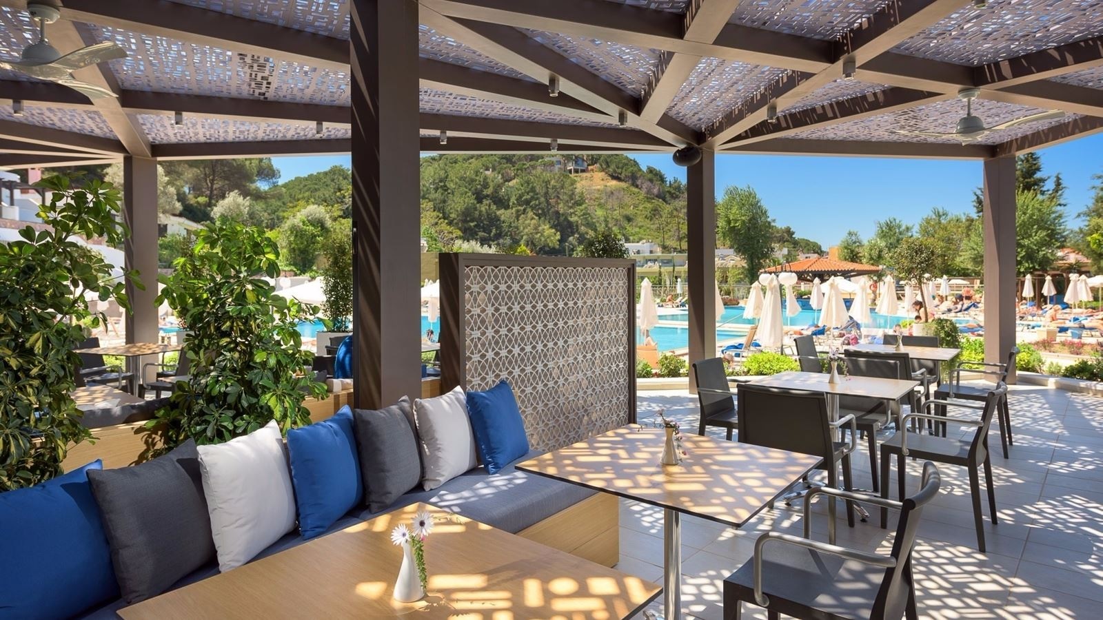 bars-aquamarine-snack-bar