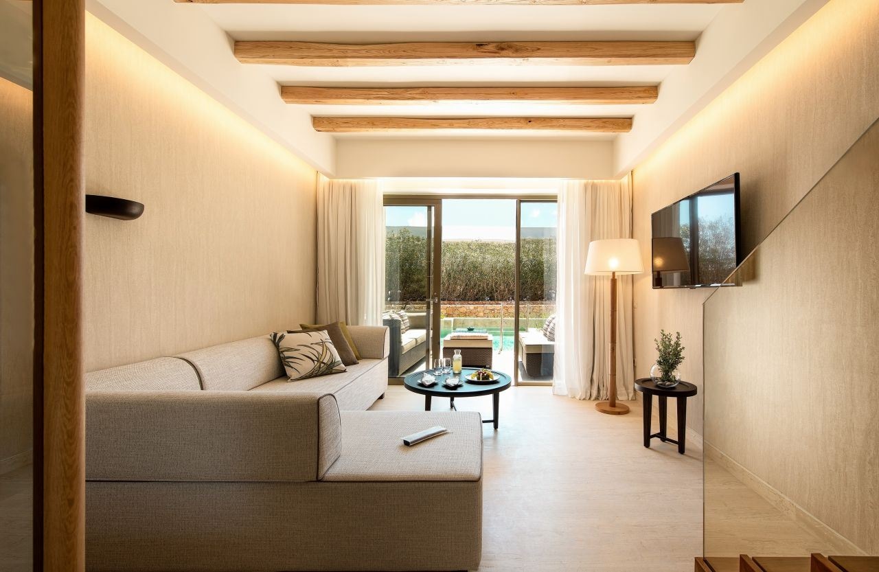 rooms-family-two-bedroom-suite-swim-up-sharing-pool