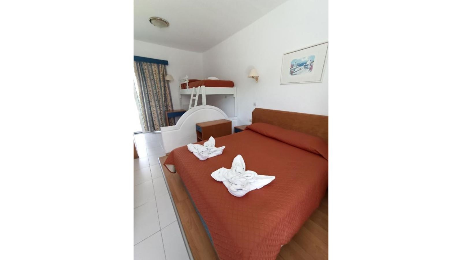 rooms-family-room-bunkbed