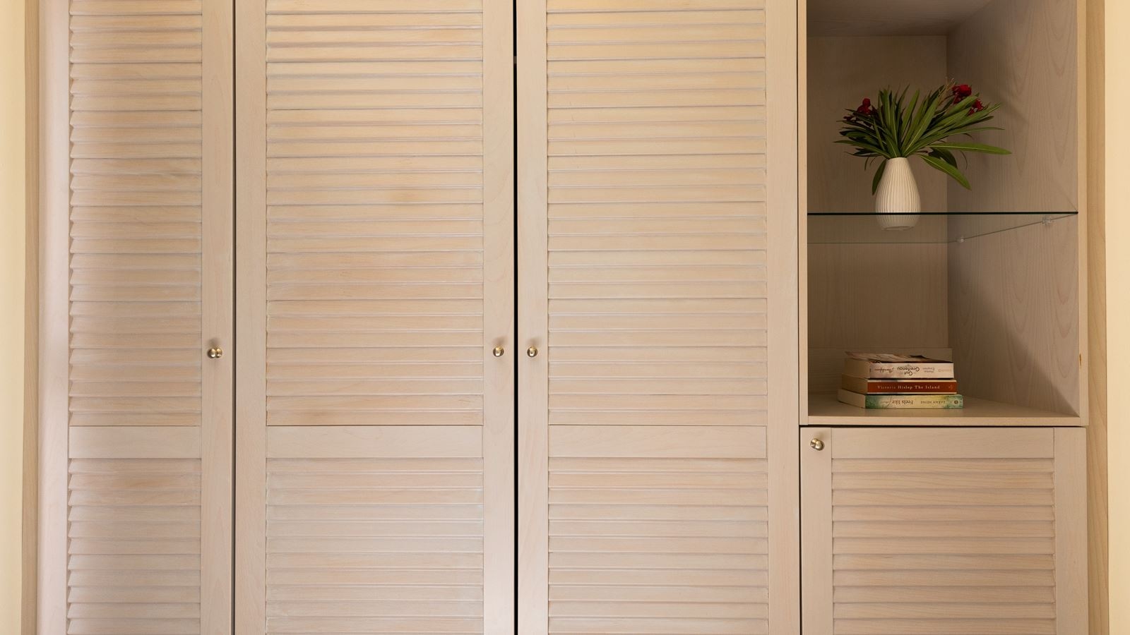 rooms-superior-bungalow-side-sea-view