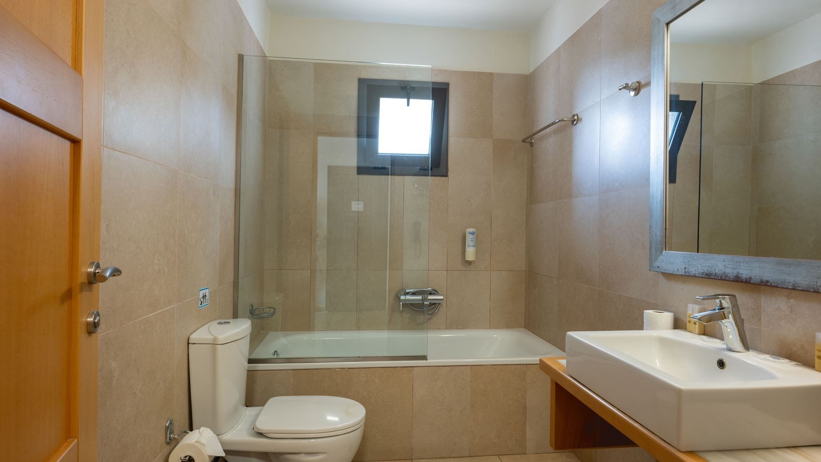 rooms-suite-side-sea-view