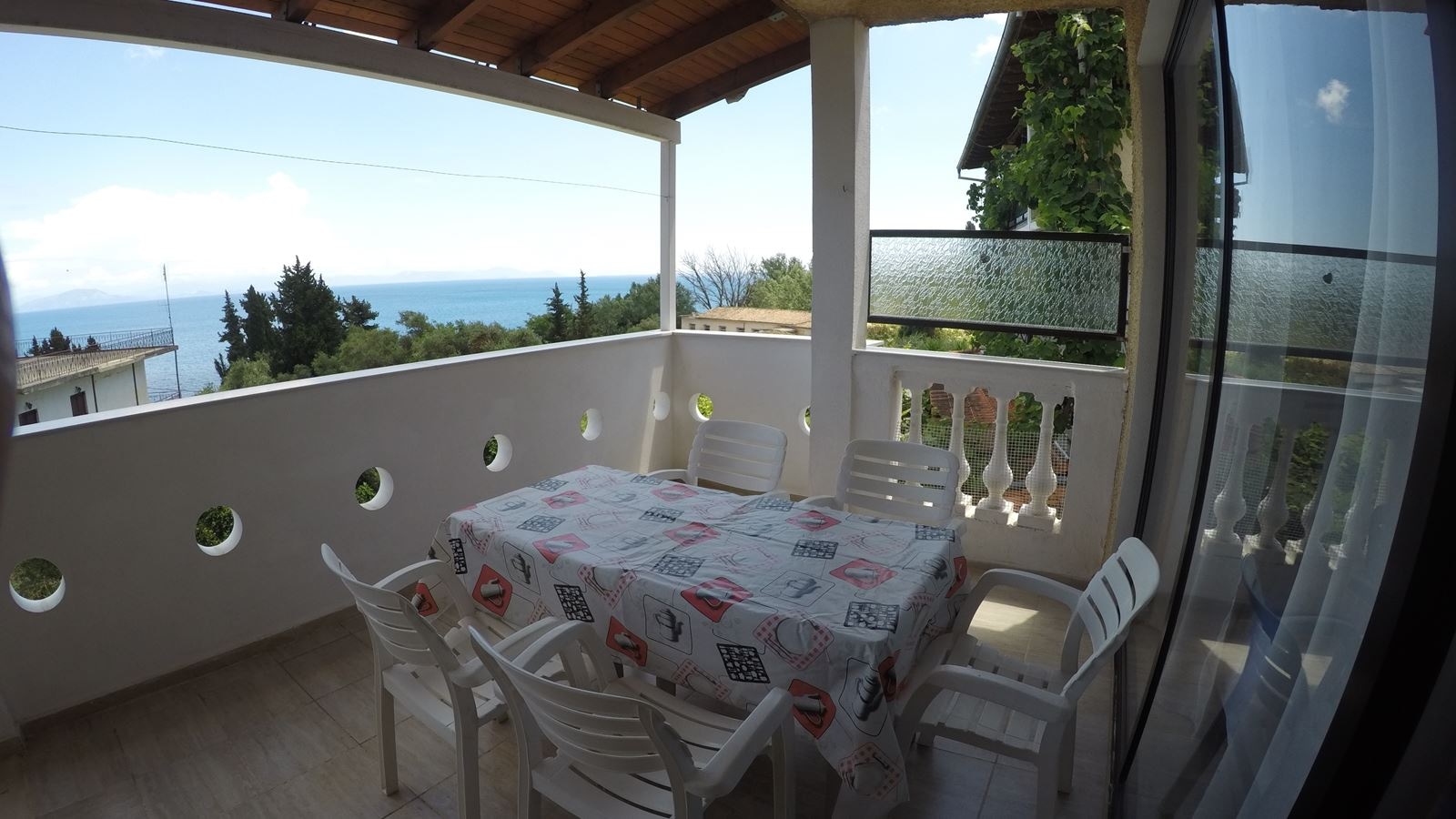 rooms-apartment-2-bedroom-5-pax