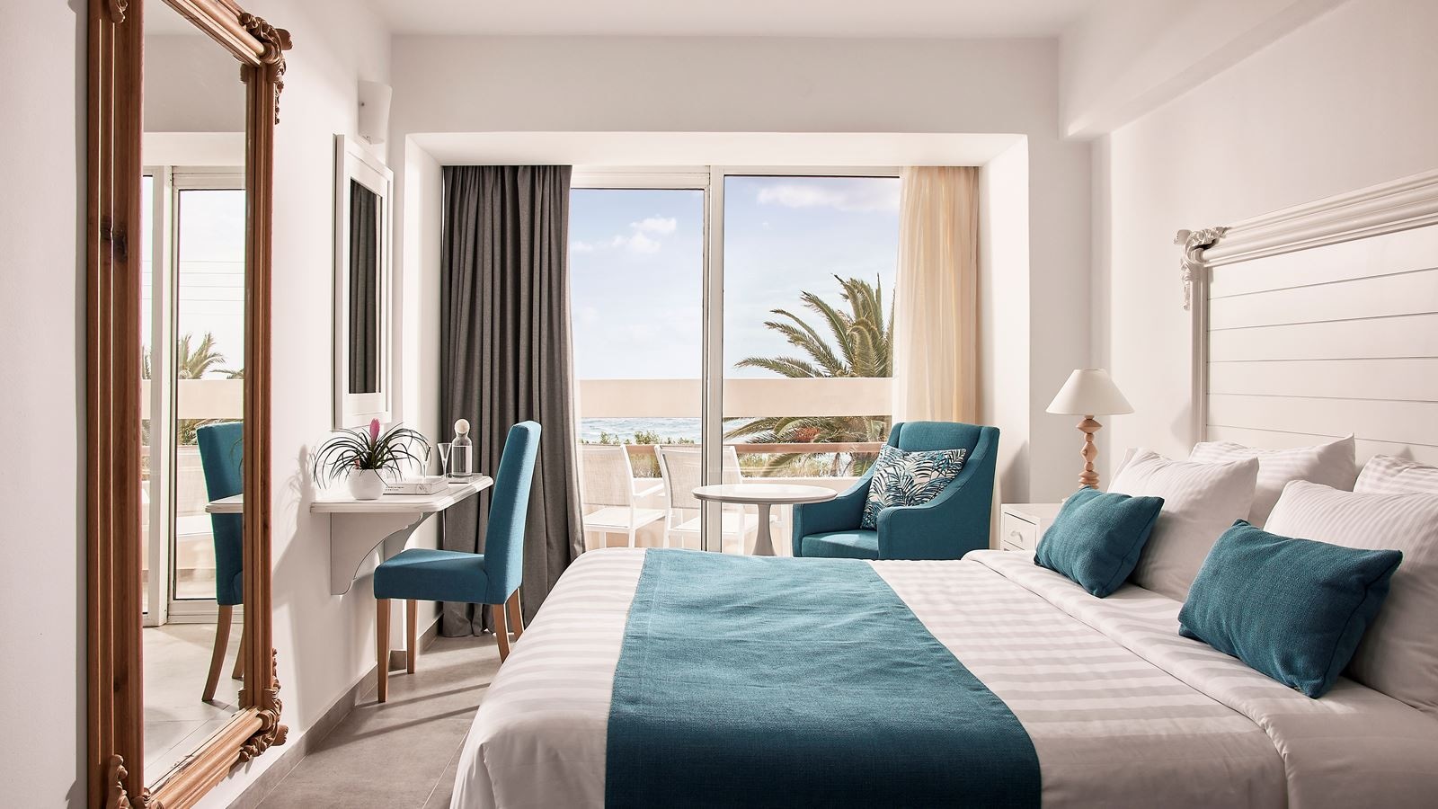 rooms-superior-room-sea-view