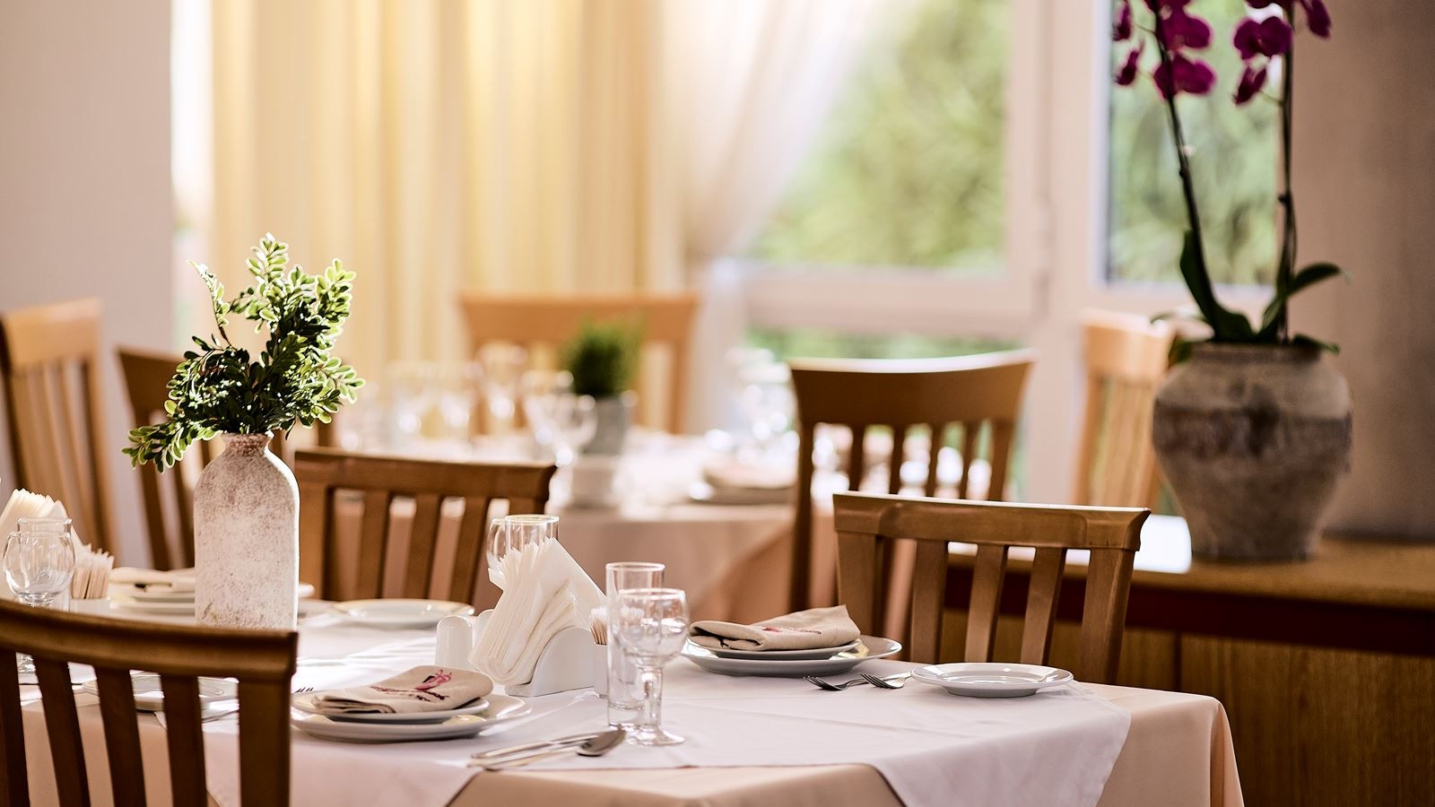 restaurants-main-restaurant