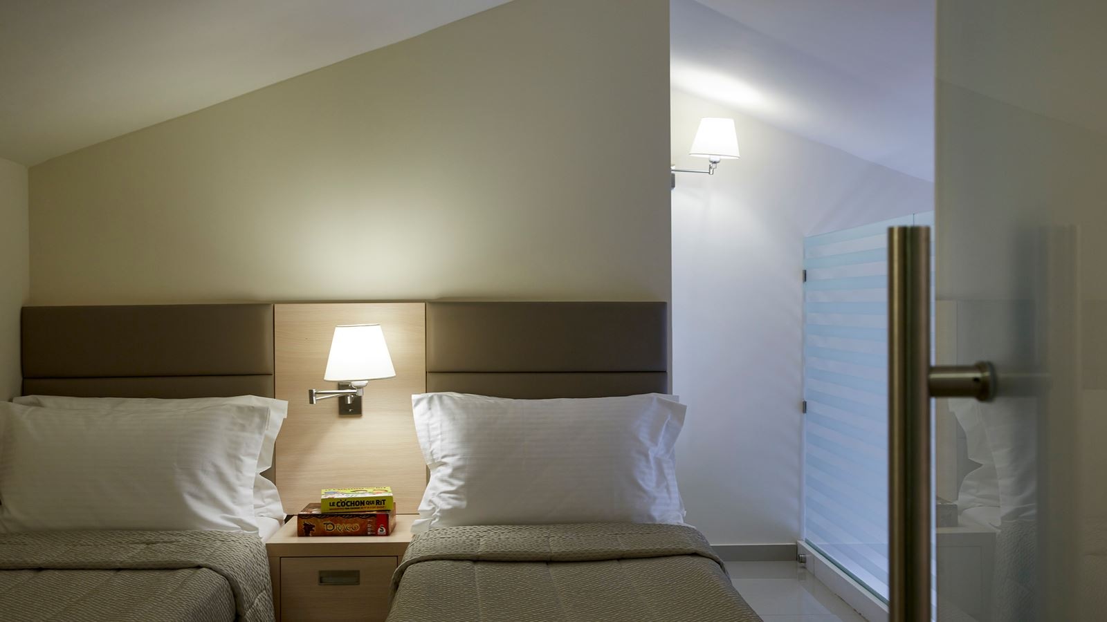 rooms-family-suite-2-bedroom