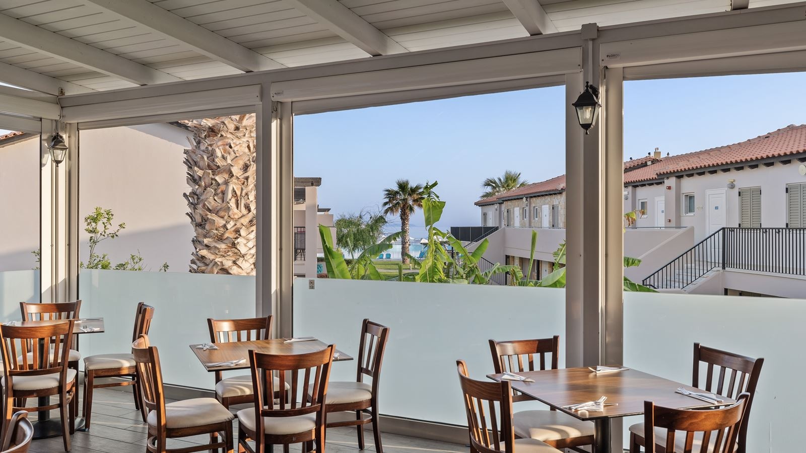 restaurants-nausika-main-restaurant