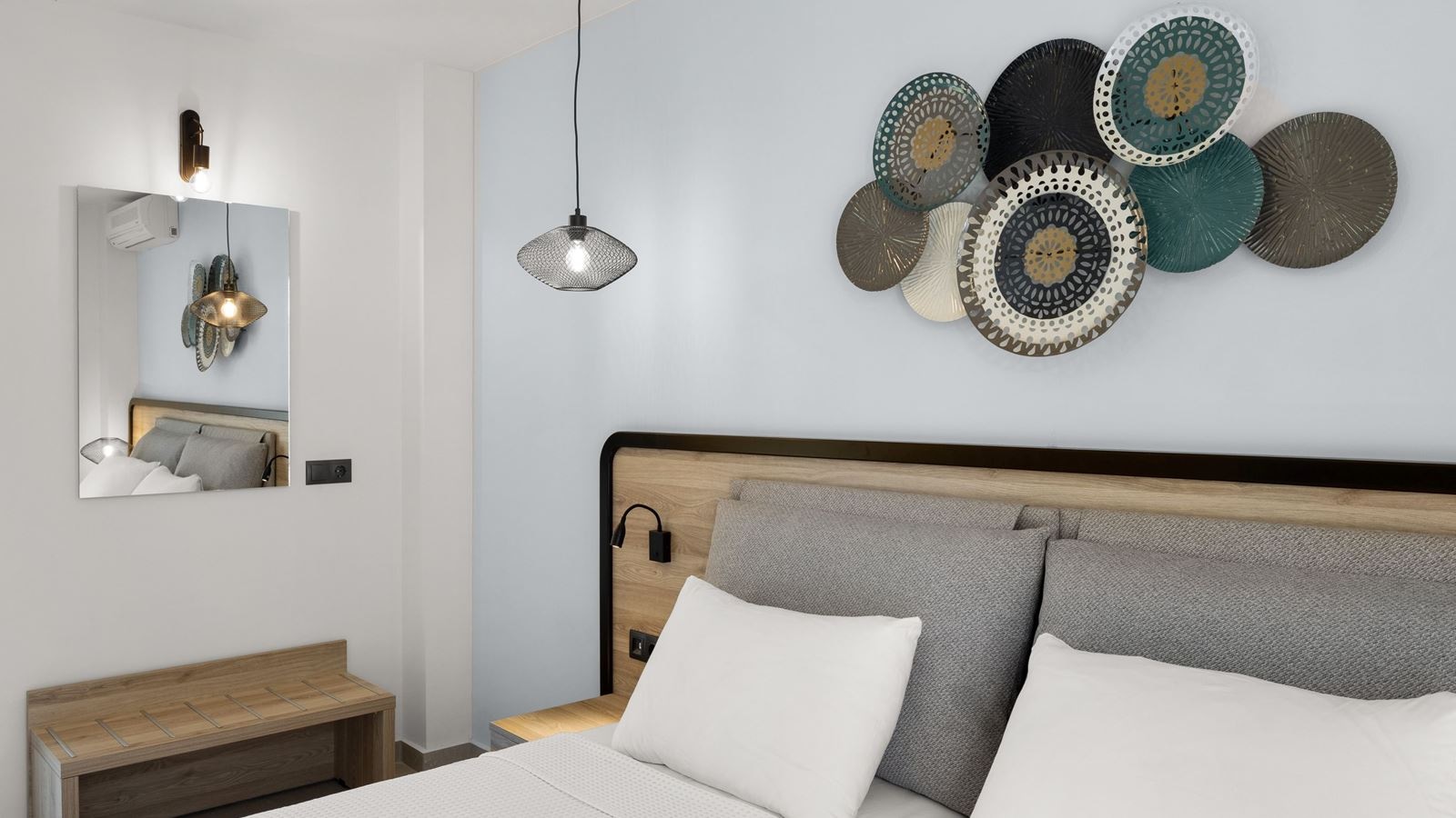 rooms-family-suite-room-with-garden-view