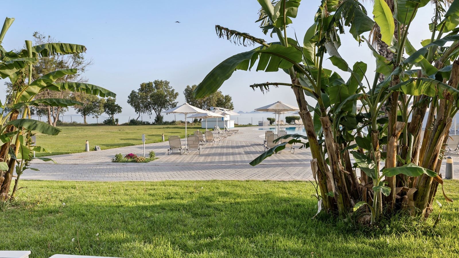 rooms-superior-side-sea-view