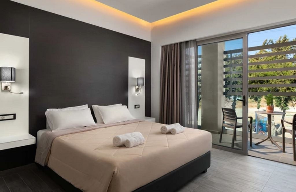 rooms-double-deluxe-room-garden-view