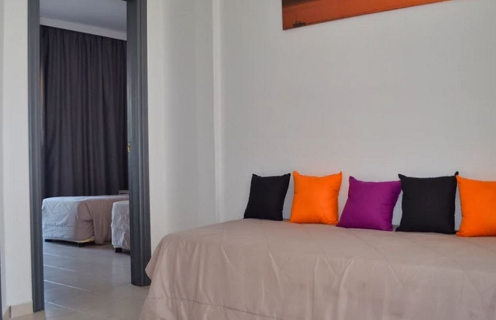 rooms-family-room-2-bedrooms