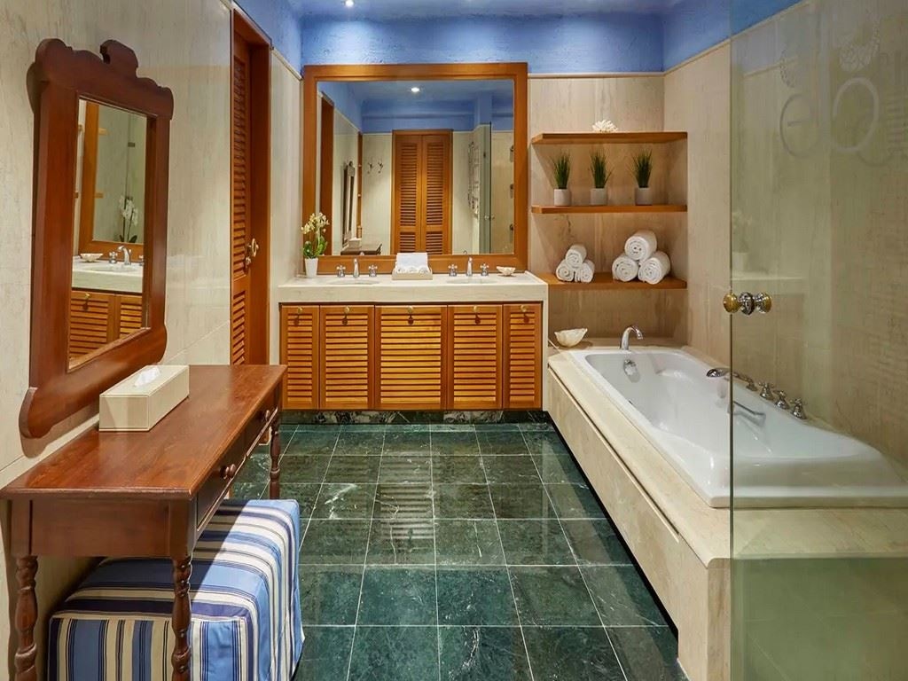 rooms-superior-bungalow-side-sea-view