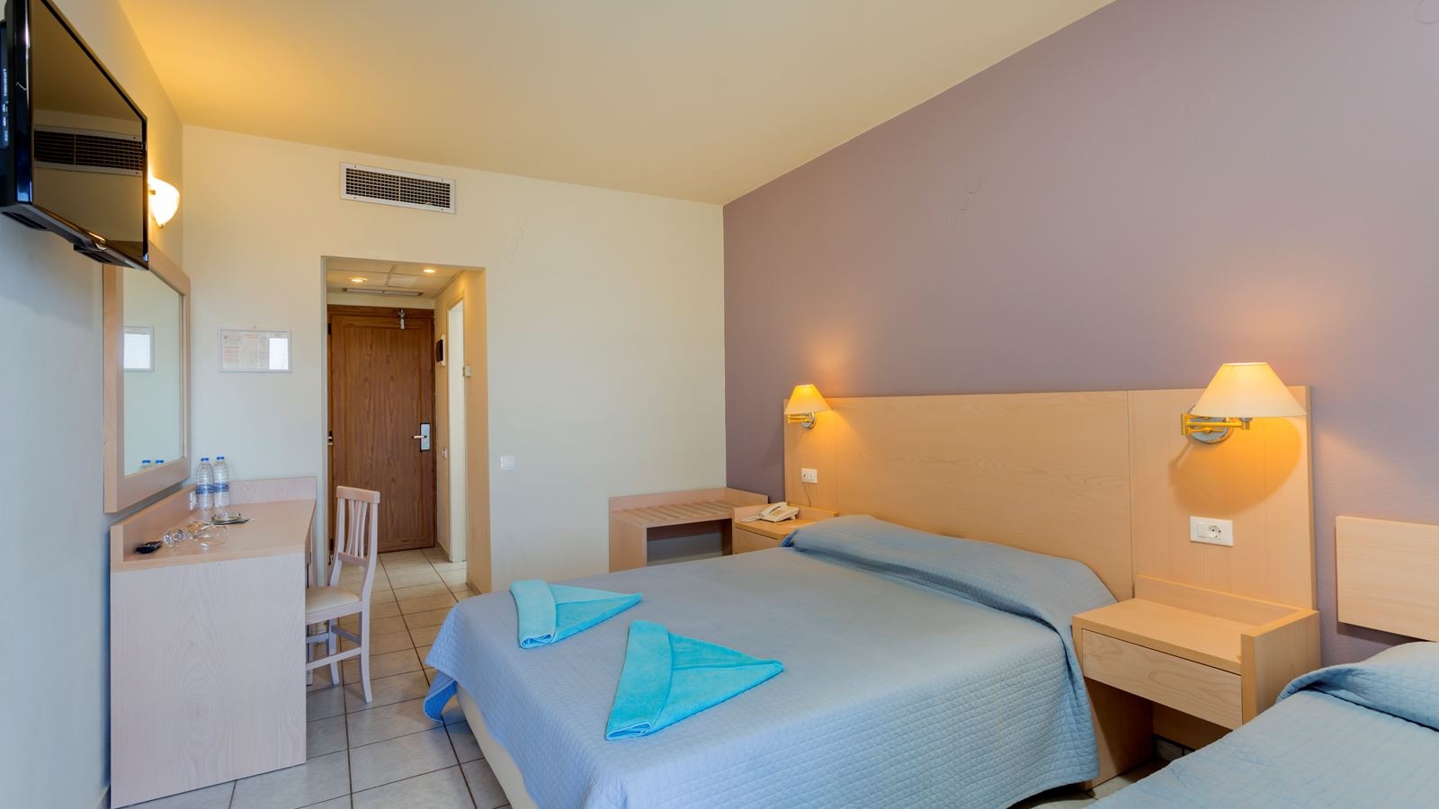 rooms-double-front-seaview