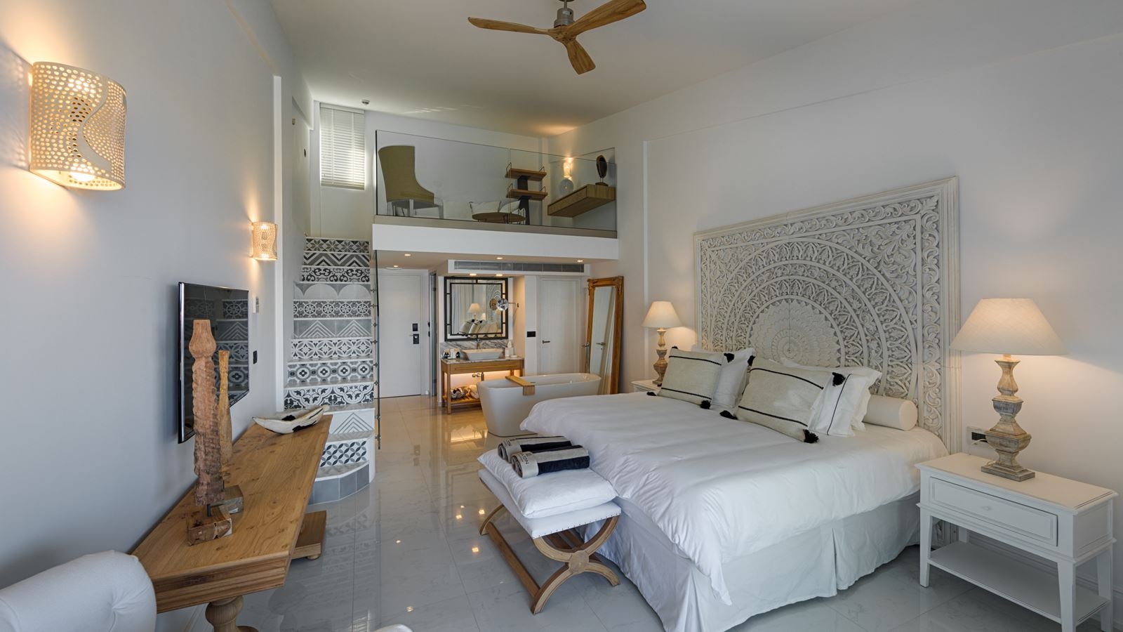 rooms-loft-deluxe-sea-view-guestroom