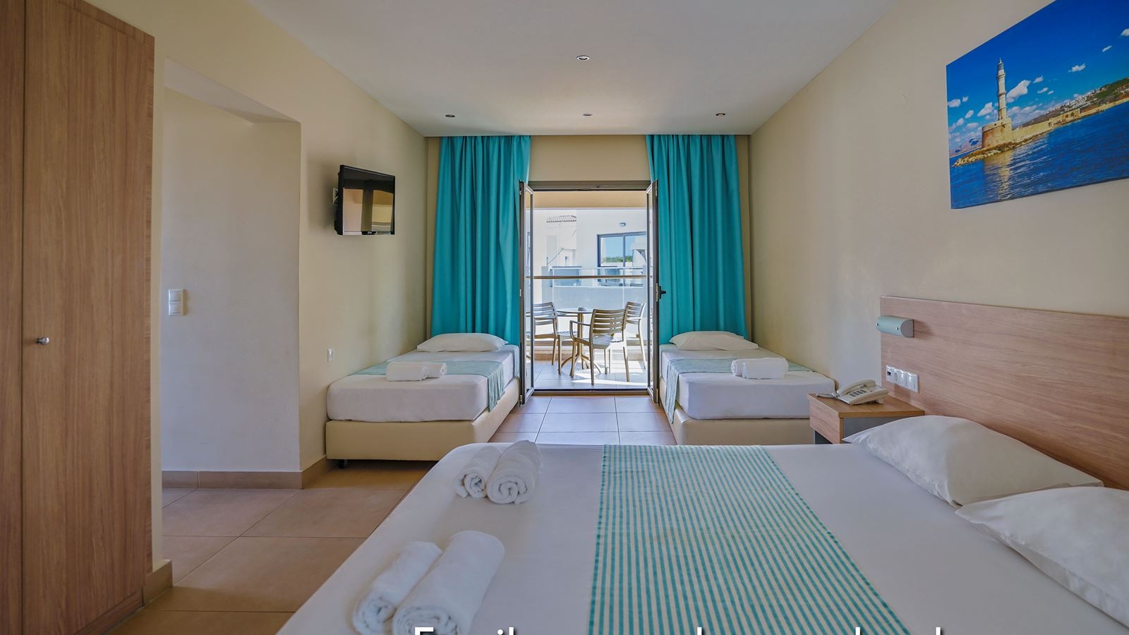 rooms-room-superior-quadruple-balcony-or-terrace