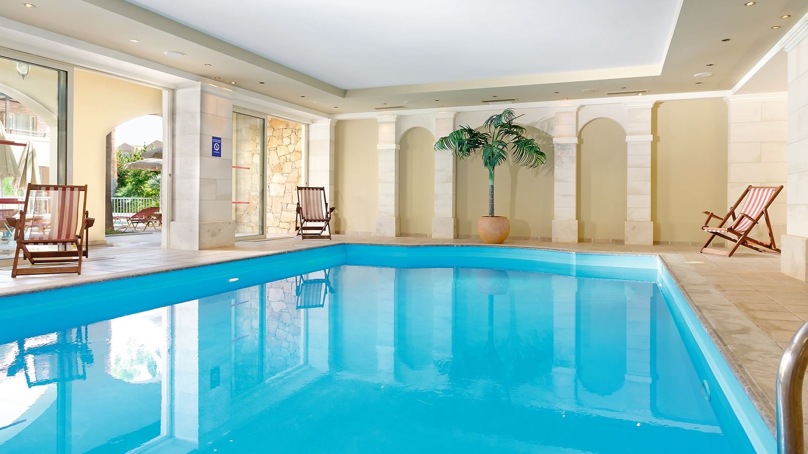 pools-indoor-pool