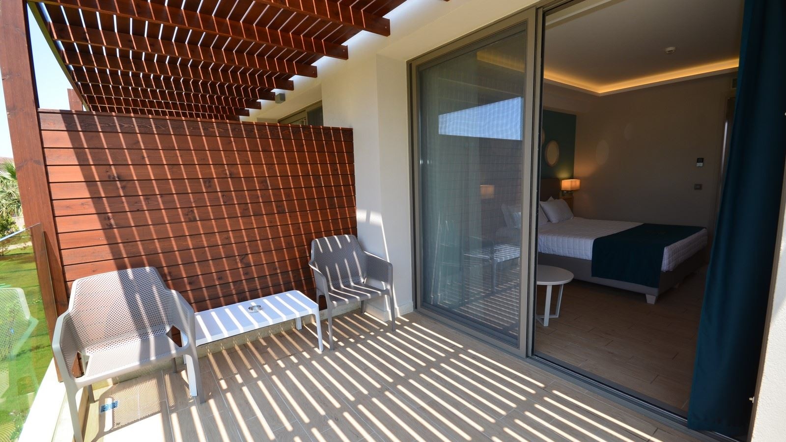 rooms-deluxe-double-garden-view