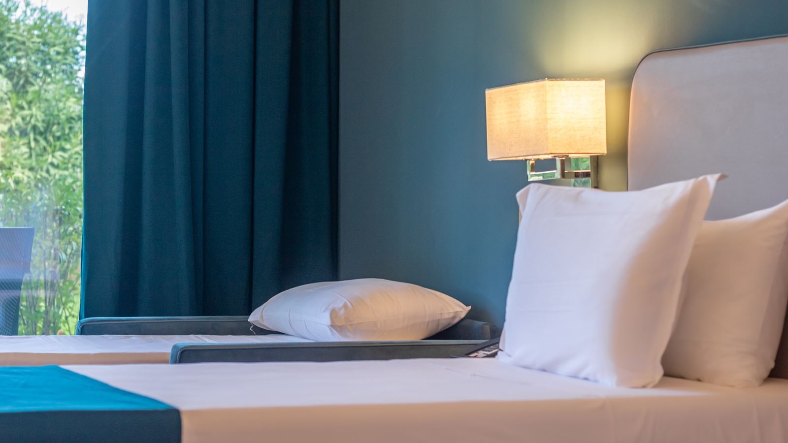 rooms-double-or-twin-room-for-disabled