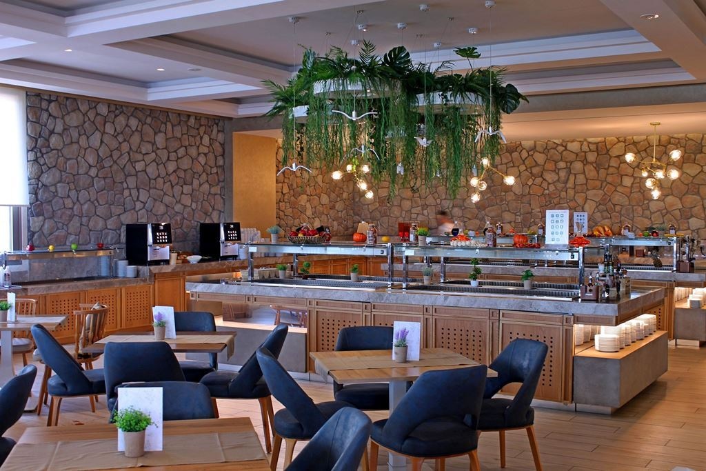 restaurants-main-building