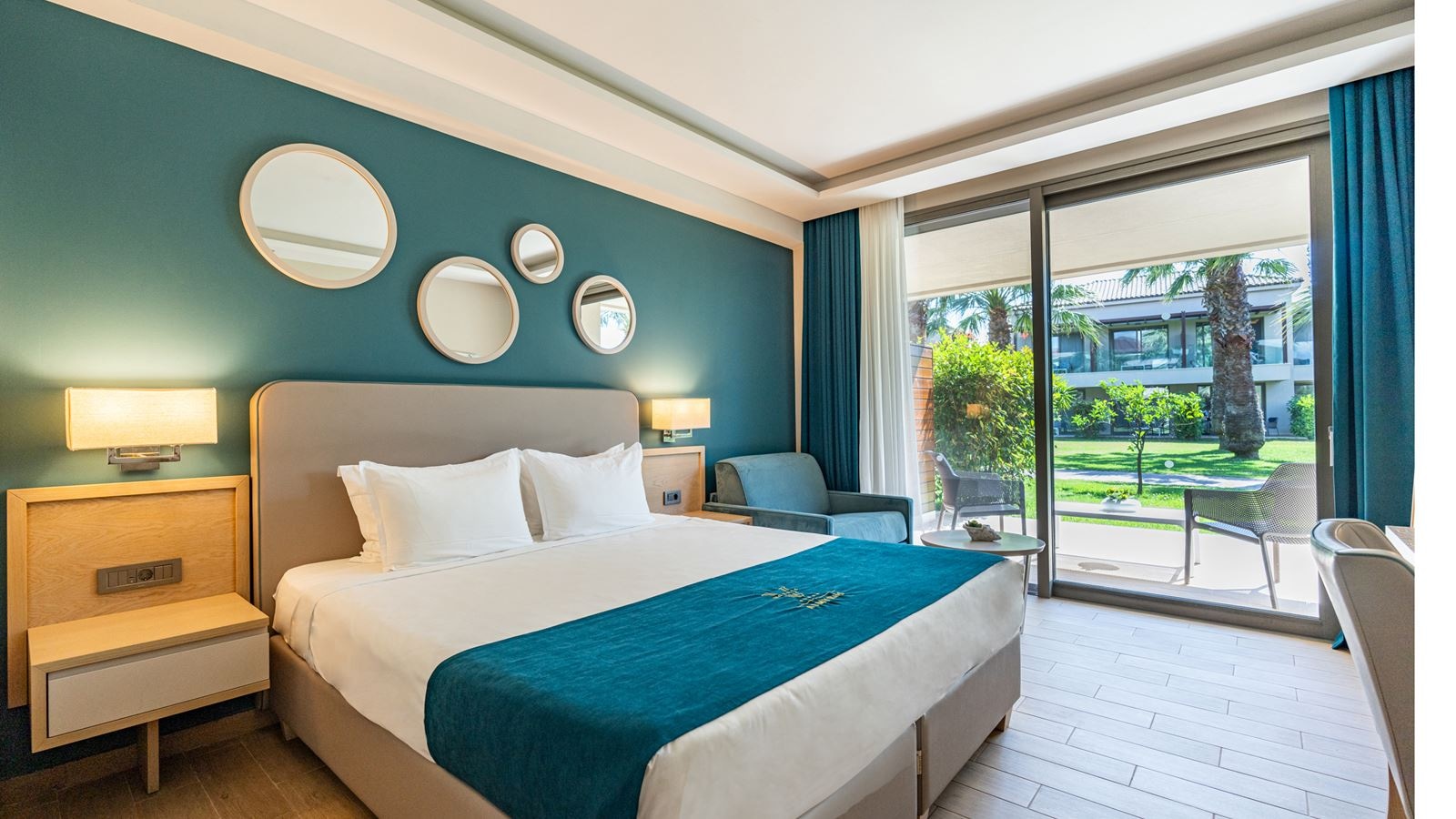 rooms-deluxe-double-for-single-gv