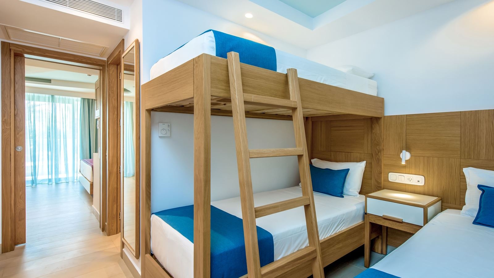 rooms-2-bedroom-family-room-xl-inland-view-for-5-pax