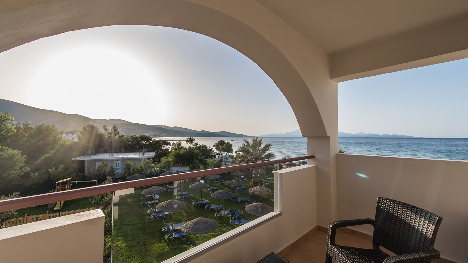 rooms-superior-room-side-sea-view-balcony-or-terrace