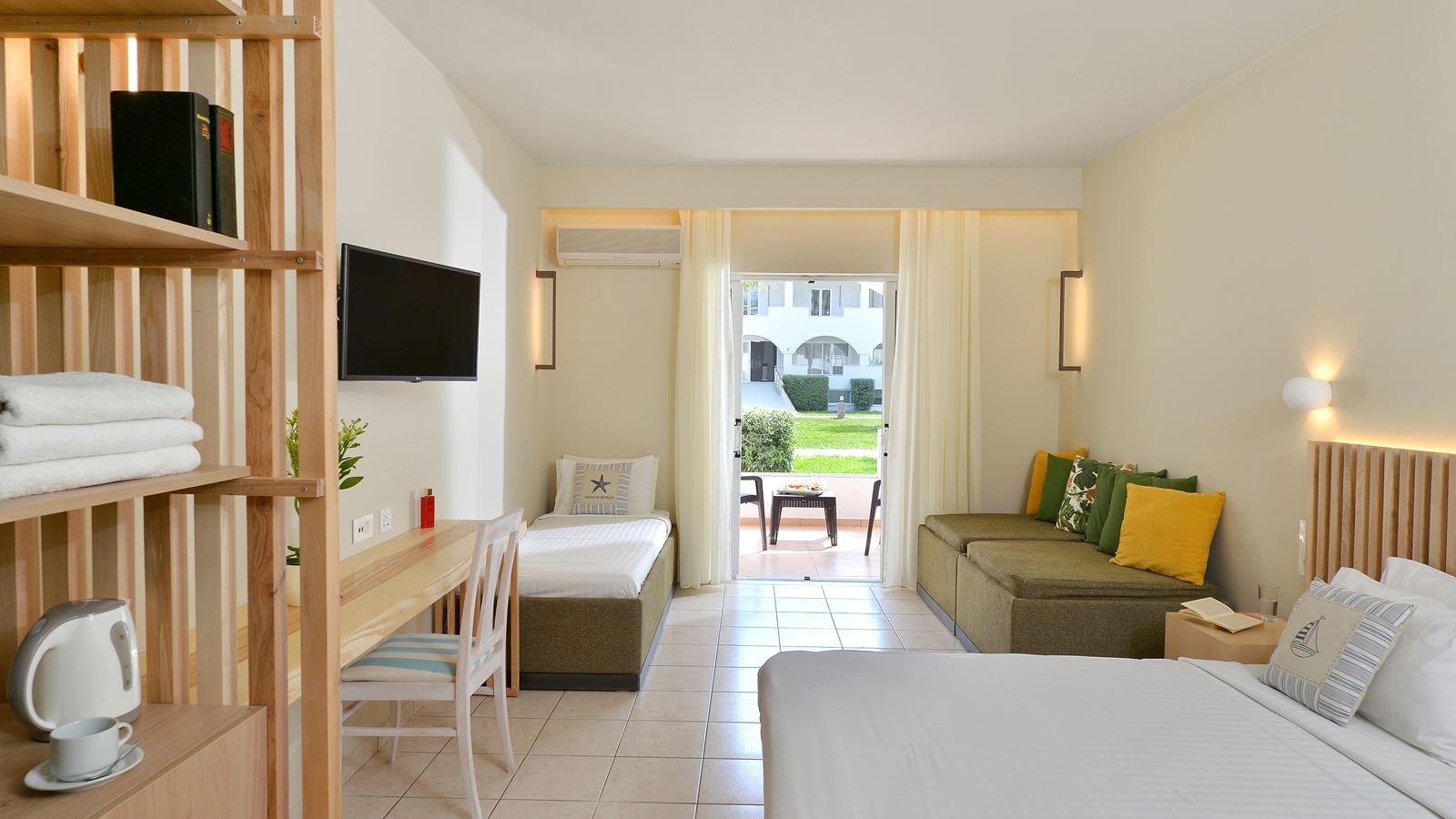 rooms-superior-room-balcony-or-terrace