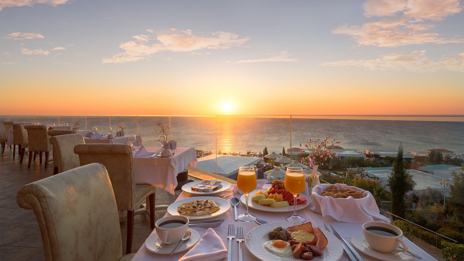 restaurants-aegean-main-restaurant