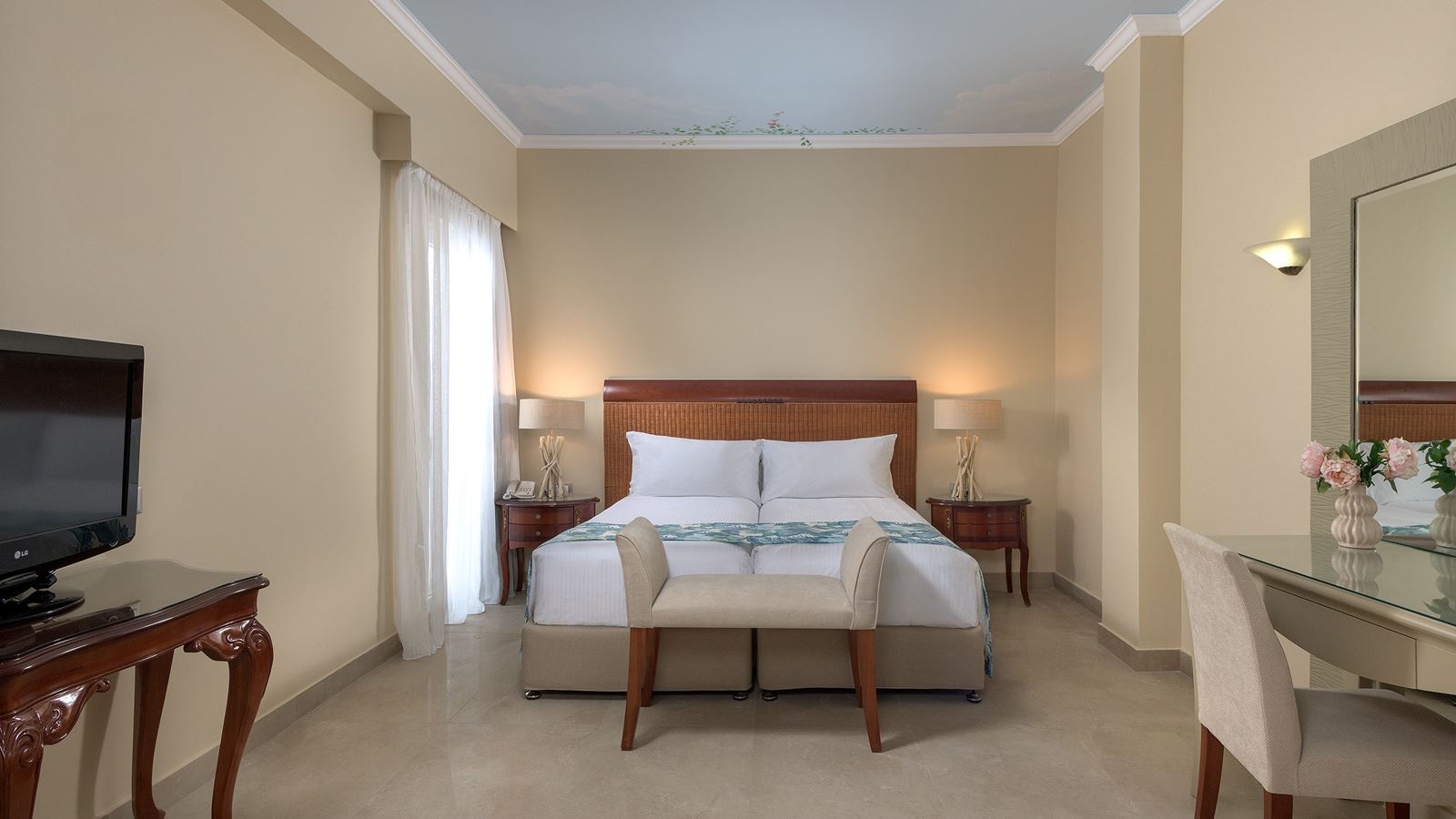 rooms-platinum-beach-family-suite-sv-with-pool--signature-collection