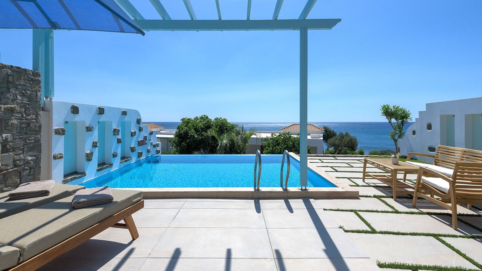 rooms-prestige-bungalow-sv-with-pool