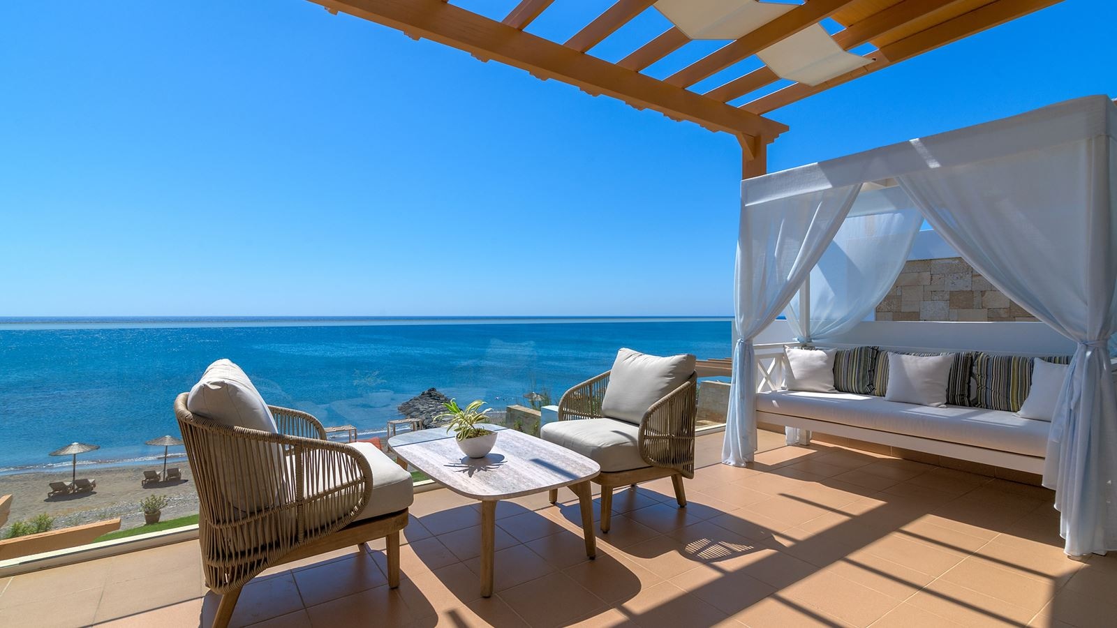 rooms-presidential-beach-villa-sv-with-pool--signature-collection