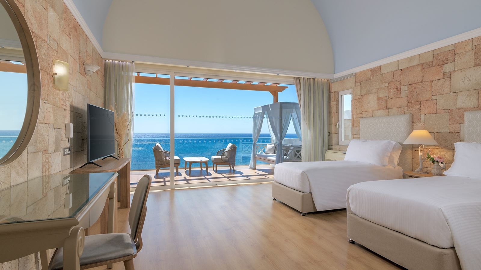 rooms-presidential-beach-villa-sv-with-pool--signature-collection