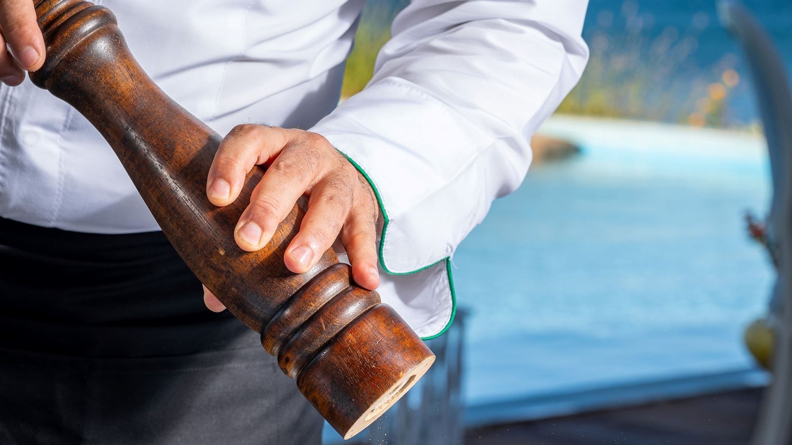 restaurants-thalassa-beachfront-gourmet-restaurant