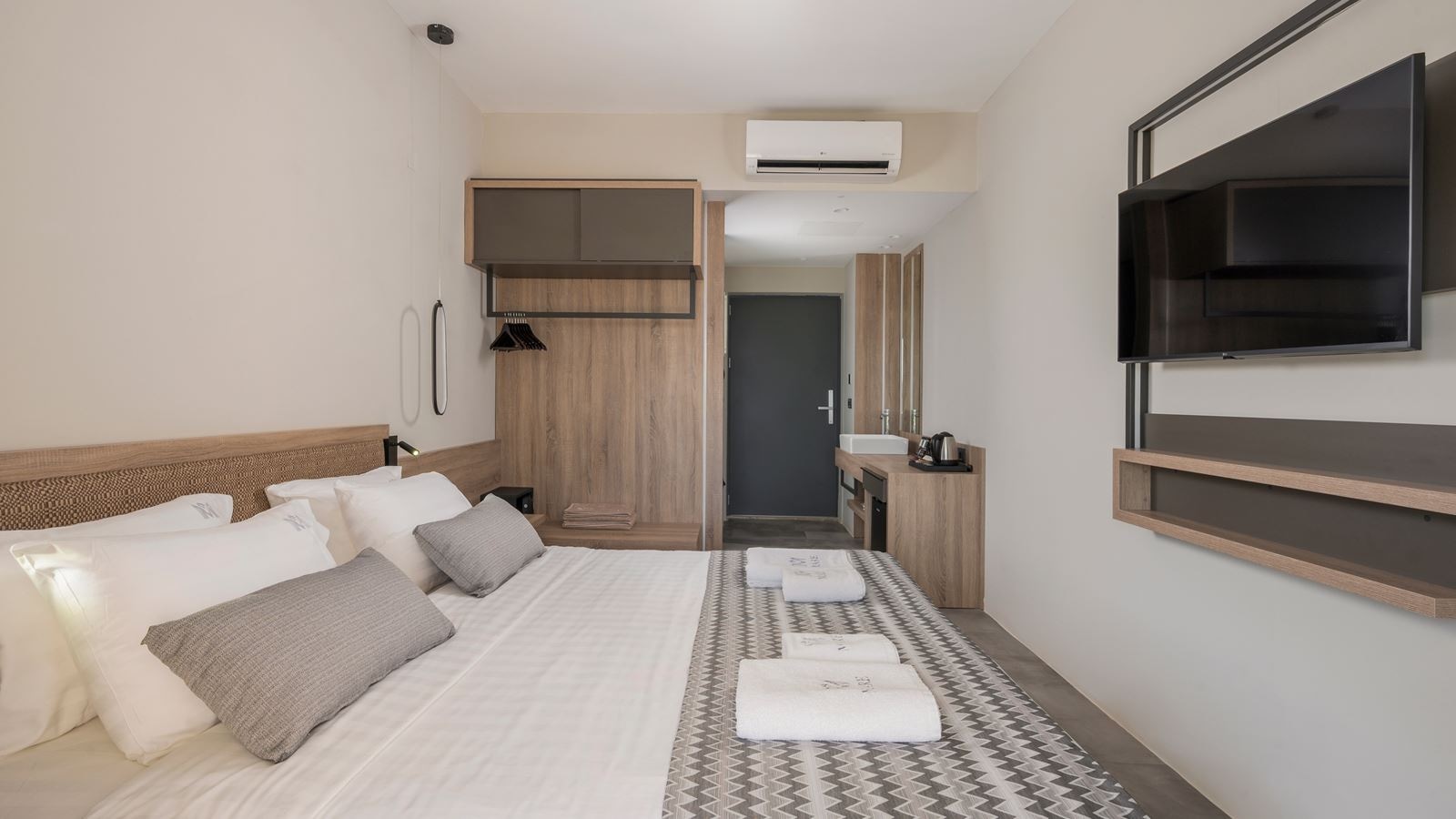 rooms-double-garden-view