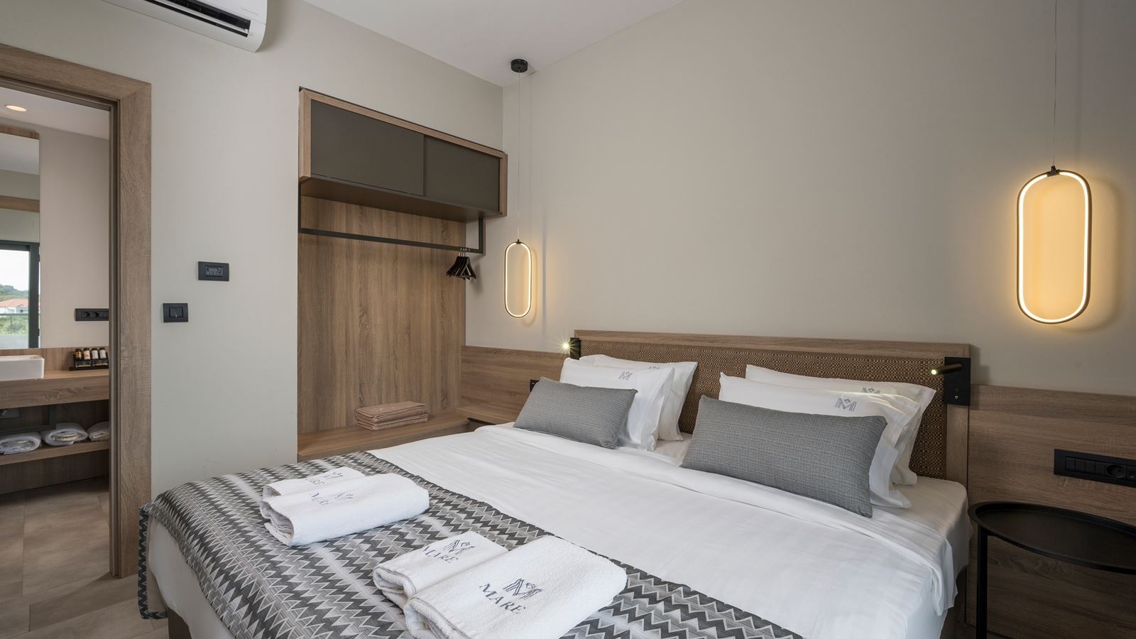 rooms-double-garden-view