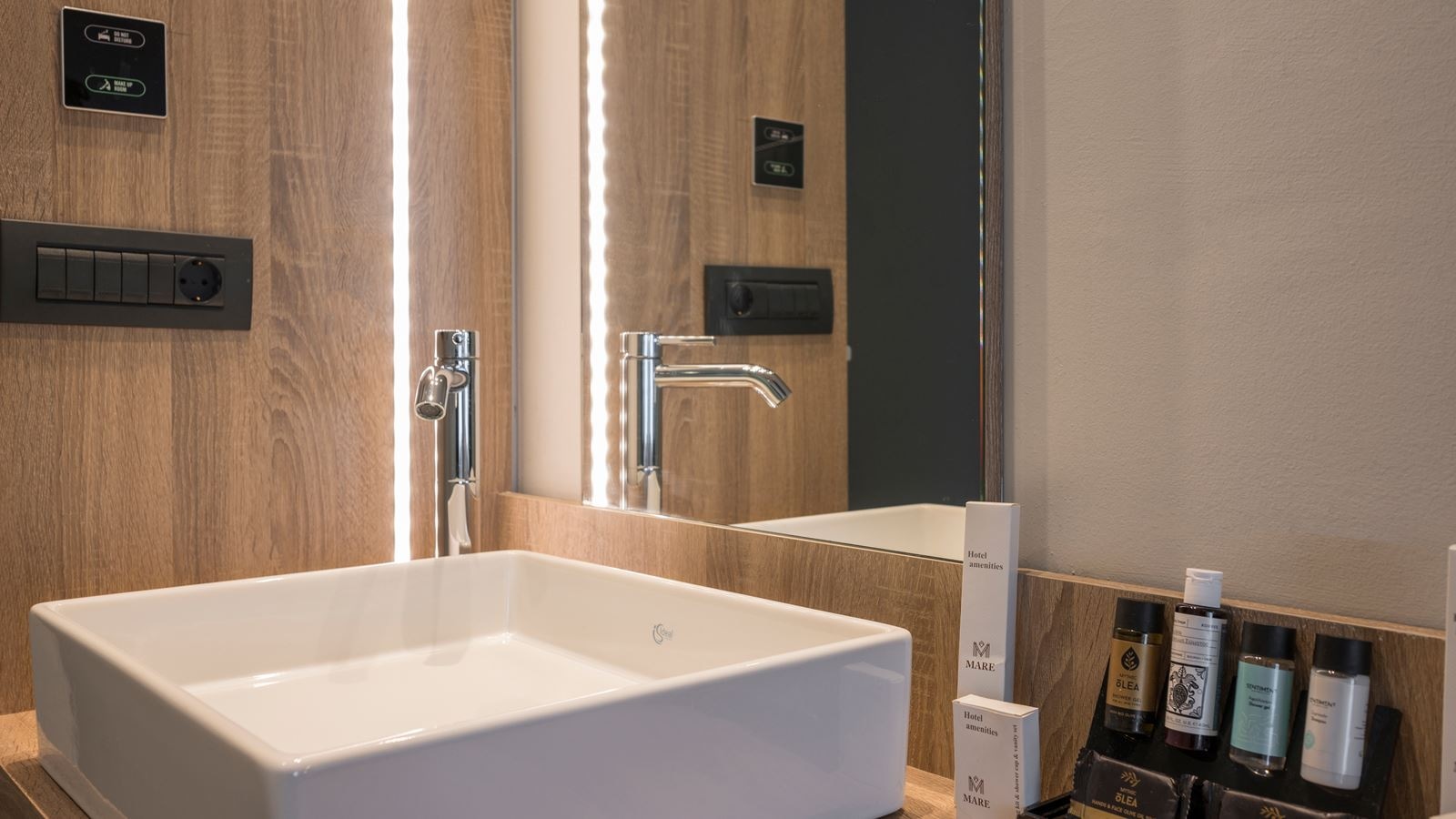 rooms-double-garden-view