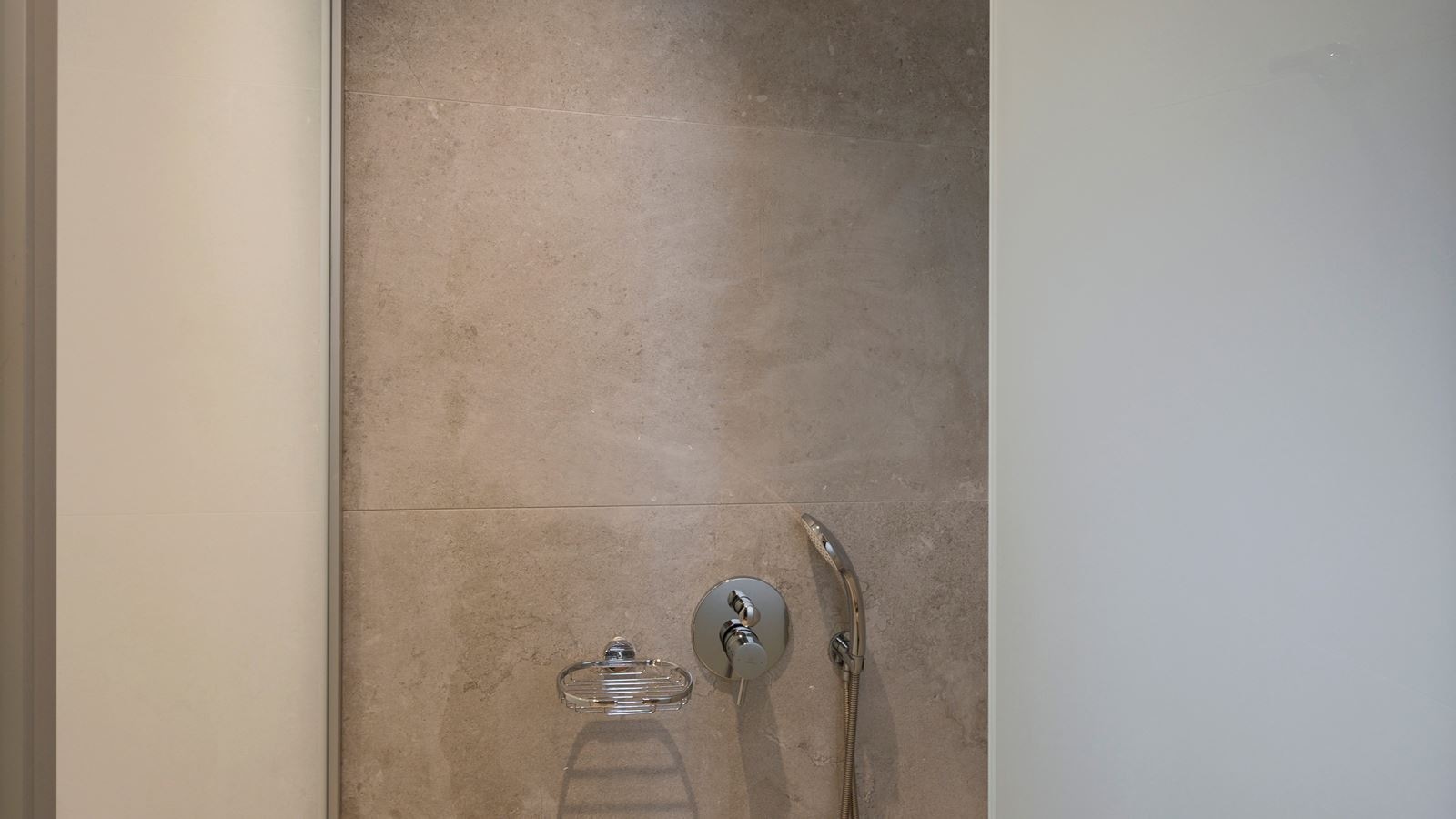 rooms-double-garden-view