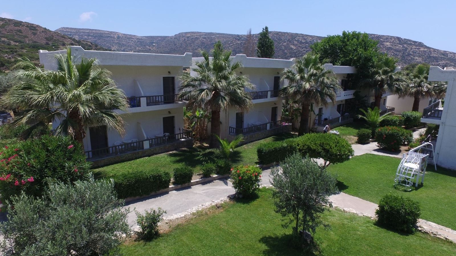 rooms-double-garden-view