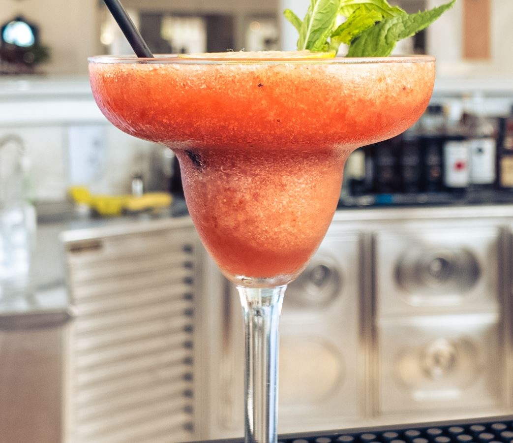 bars-eiland-pool-bar