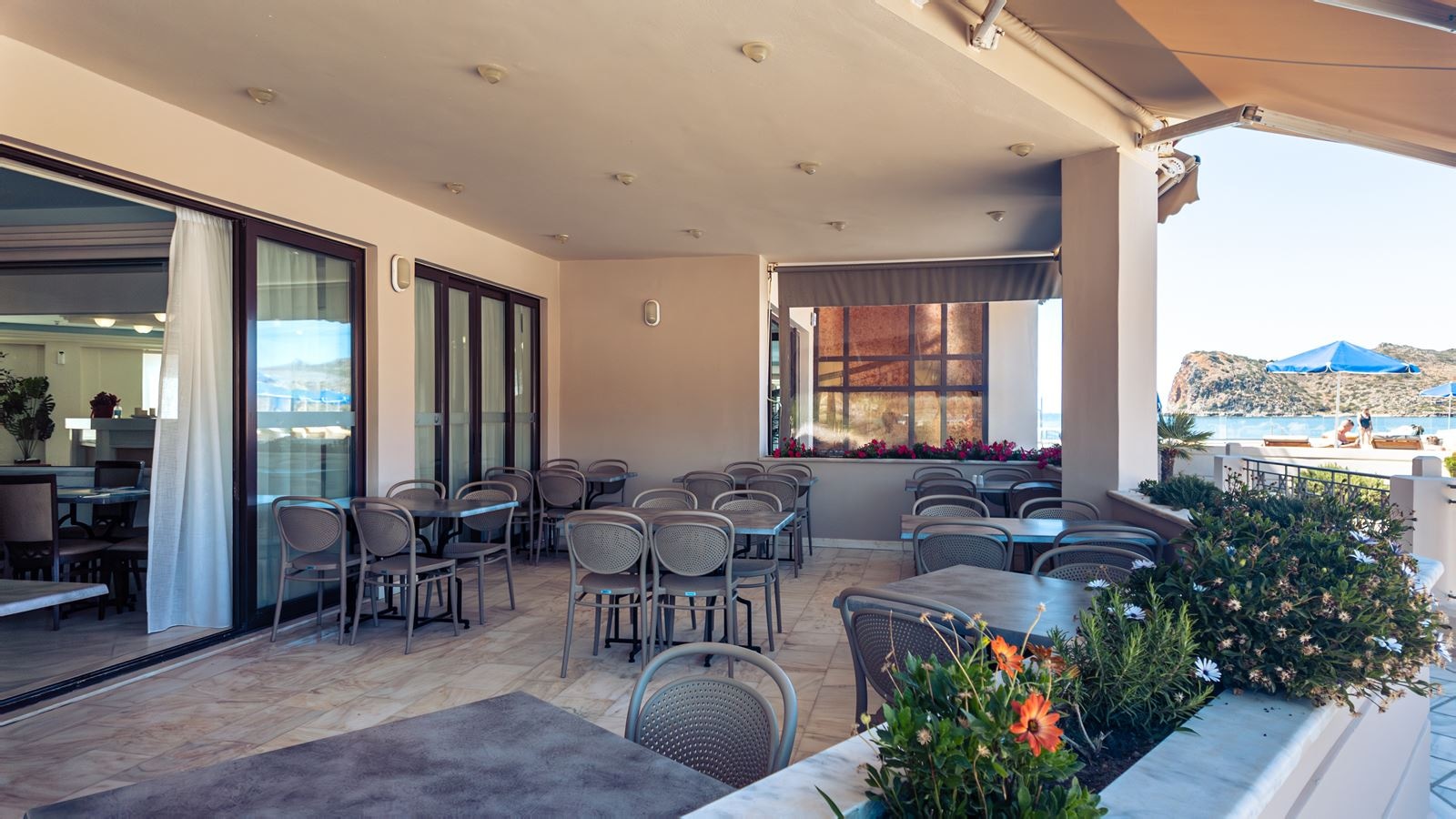 restaurants-main-buffet-restaurant